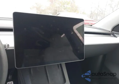 2024 Tesla Model Y Performance Dual Motor All-Wheel Drive from USA, damaged, VIN 7SAYGDEF9RA265727